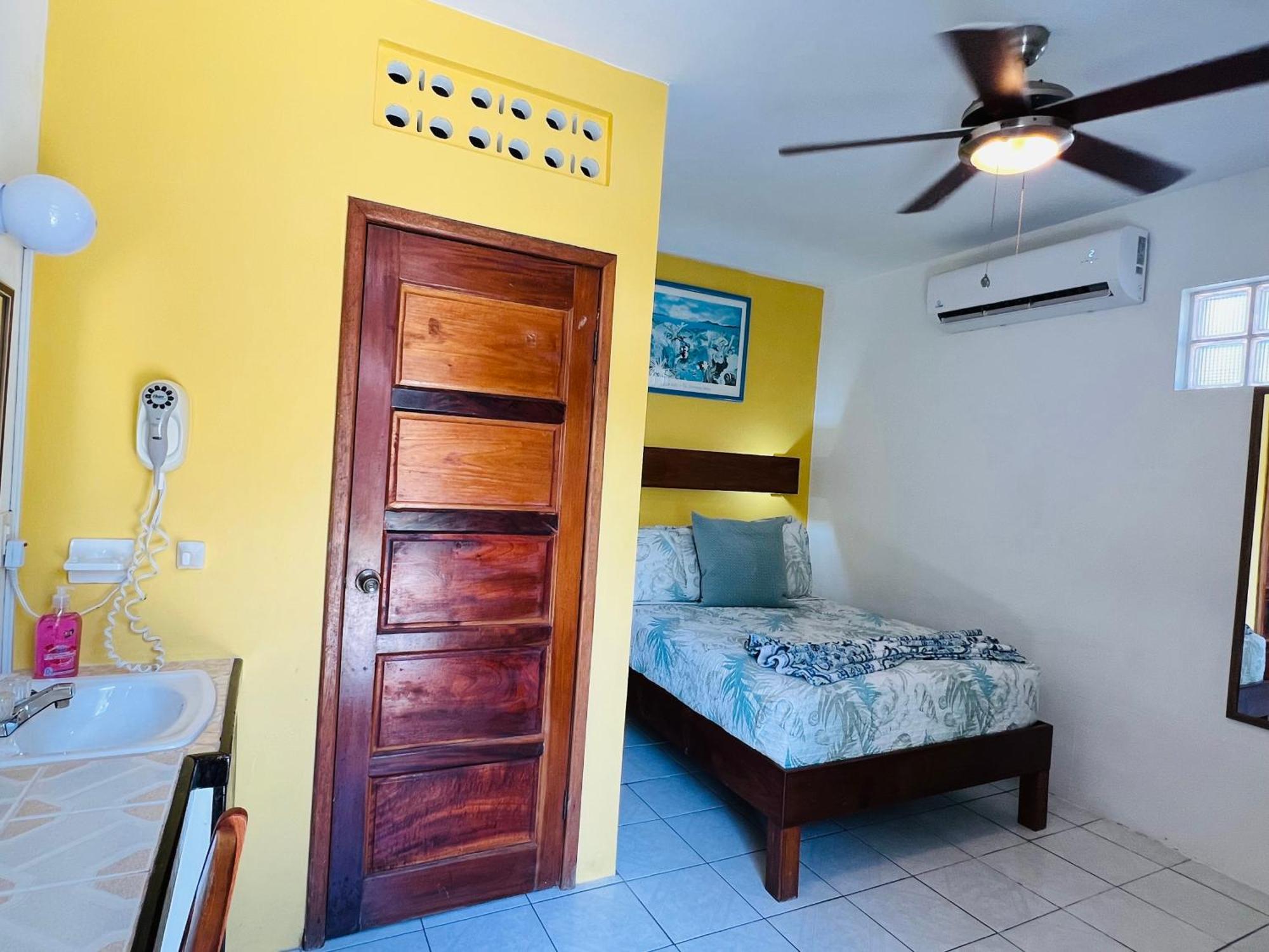 Del Rio San Pedro (Ambergris Caye)