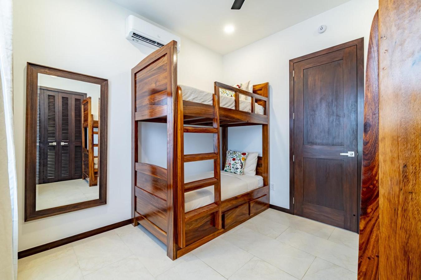 Casa Playa De Denver + Pool Club At Mahogany Bay Villa