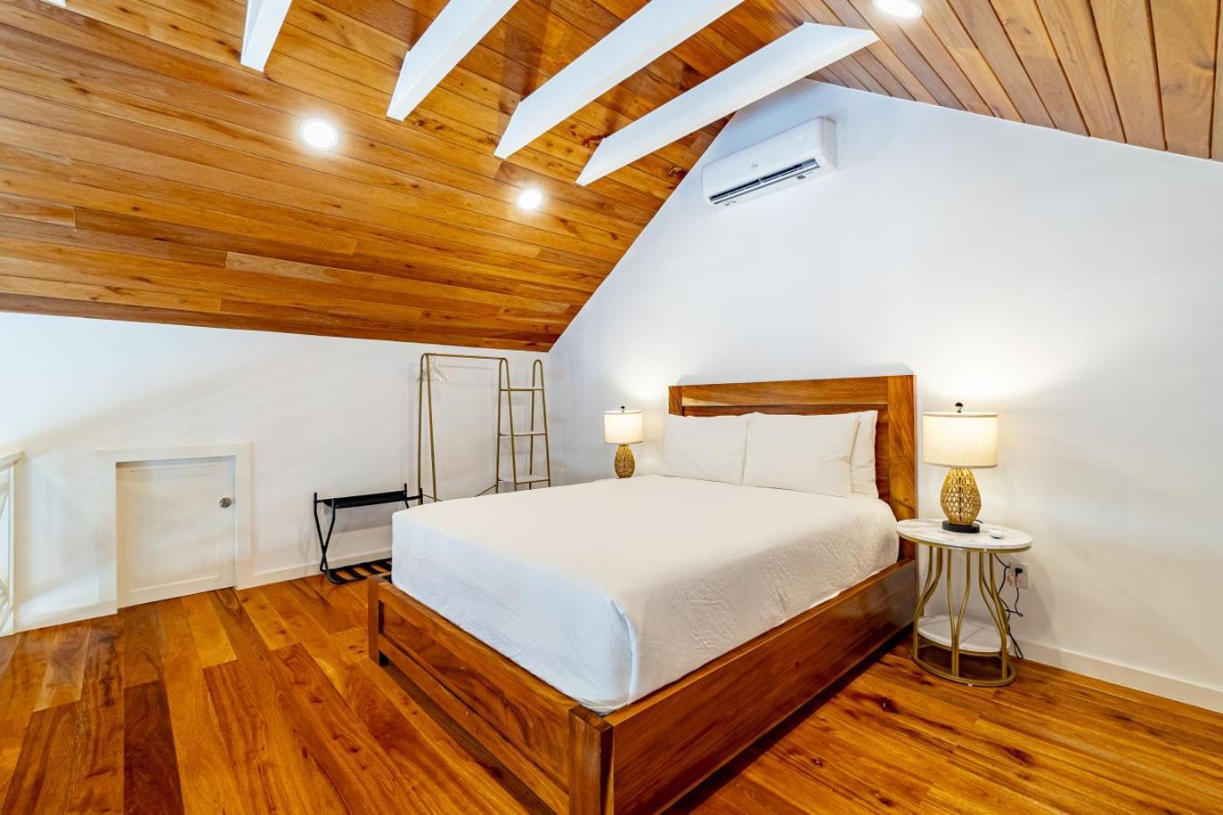 Casa Playa De Denver + Pool Club At Mahogany Bay Villa San Pedro (Ambergris Caye)