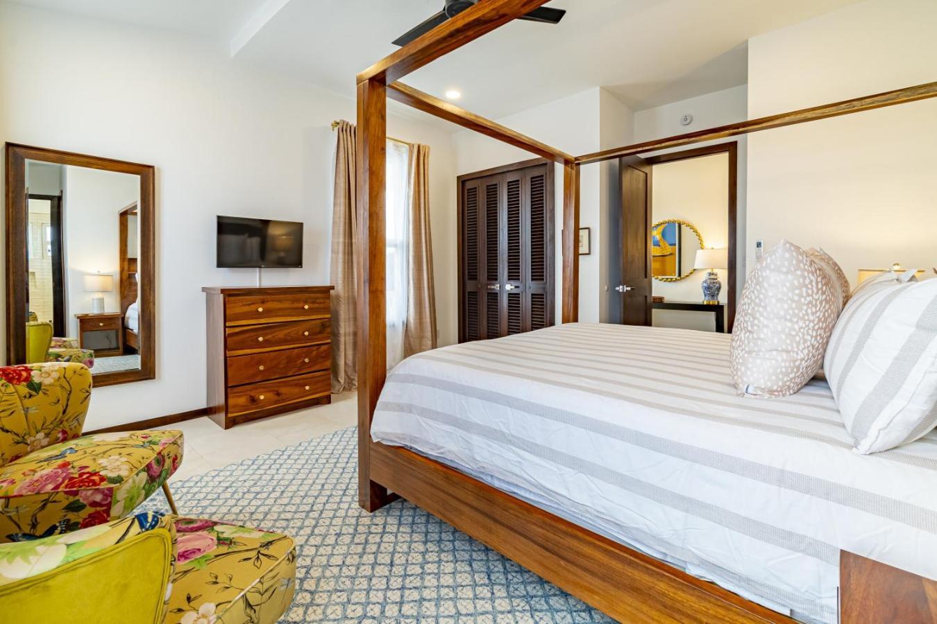 Casa Playa De Denver + Pool Club At Mahogany Bay Villa *
