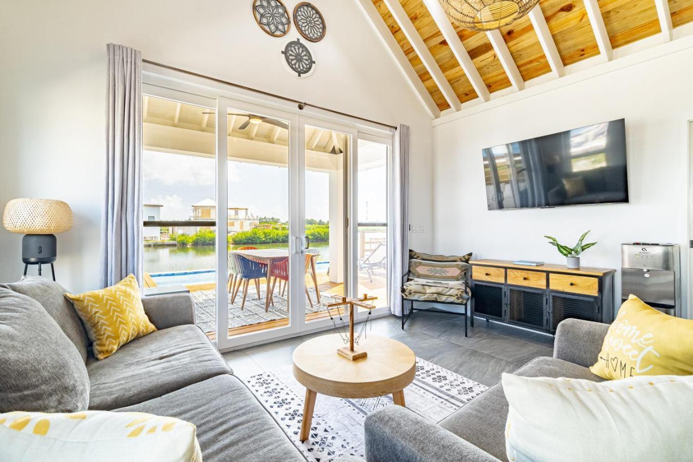 Cameys House And Pool Club At Mahogany Bay Villa San Pedro (Ambergris Caye)