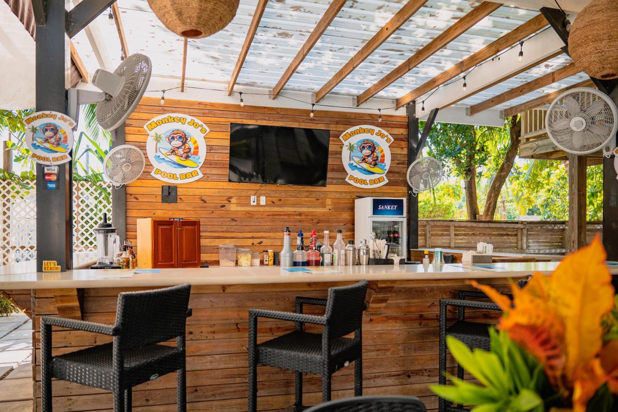 Hotel Bananas On The San Pedro (Ambergris Caye)
