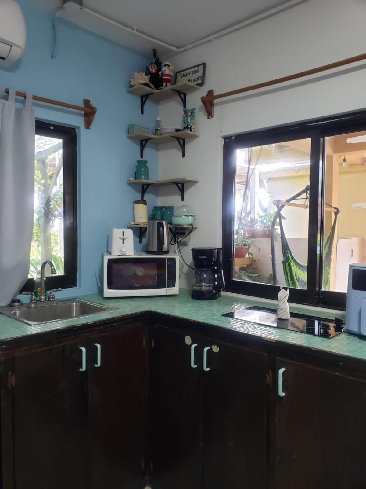 Club At Popeyes Apartment Caye Caulker