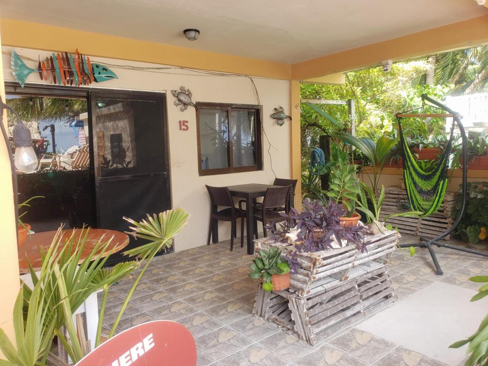 Apartment Club At Popeyes Caye Caulker