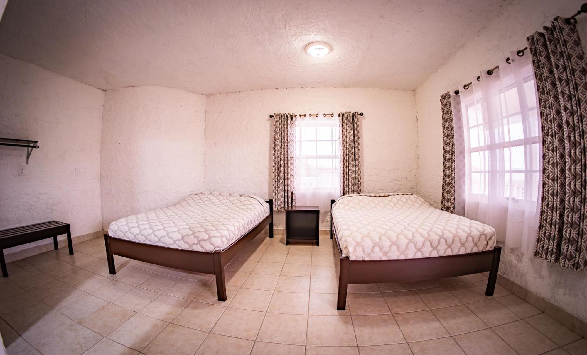 Palmas 2* Corozal