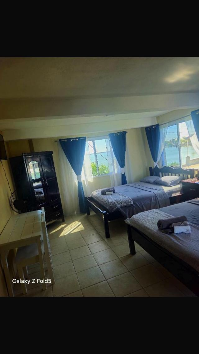 Martin Hotel Corozal