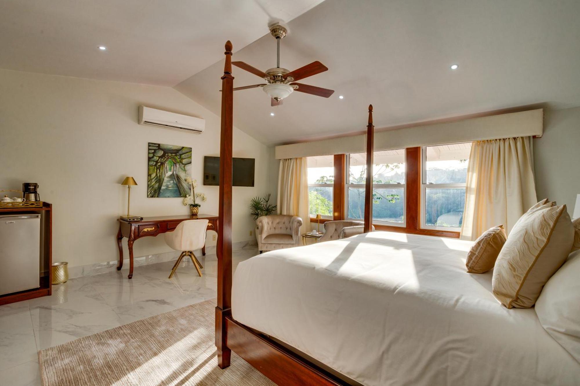 San Ignacio Resort Hotel 4* San Ignacio
