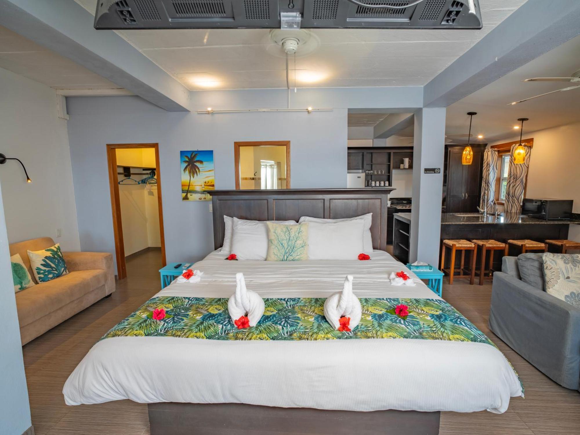 Maya Hotel Maya Beach