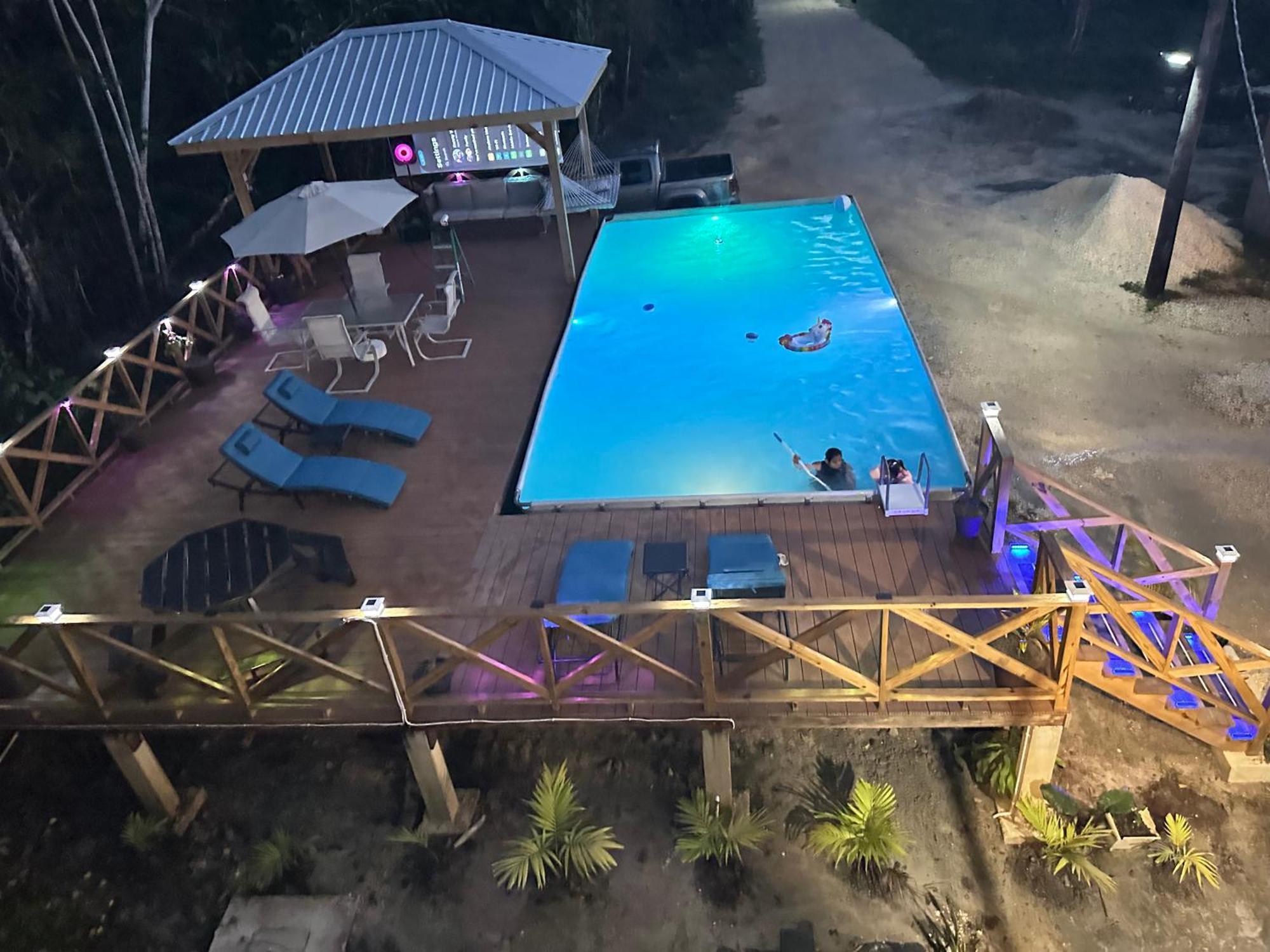 Howler Jungle Belize Hotel