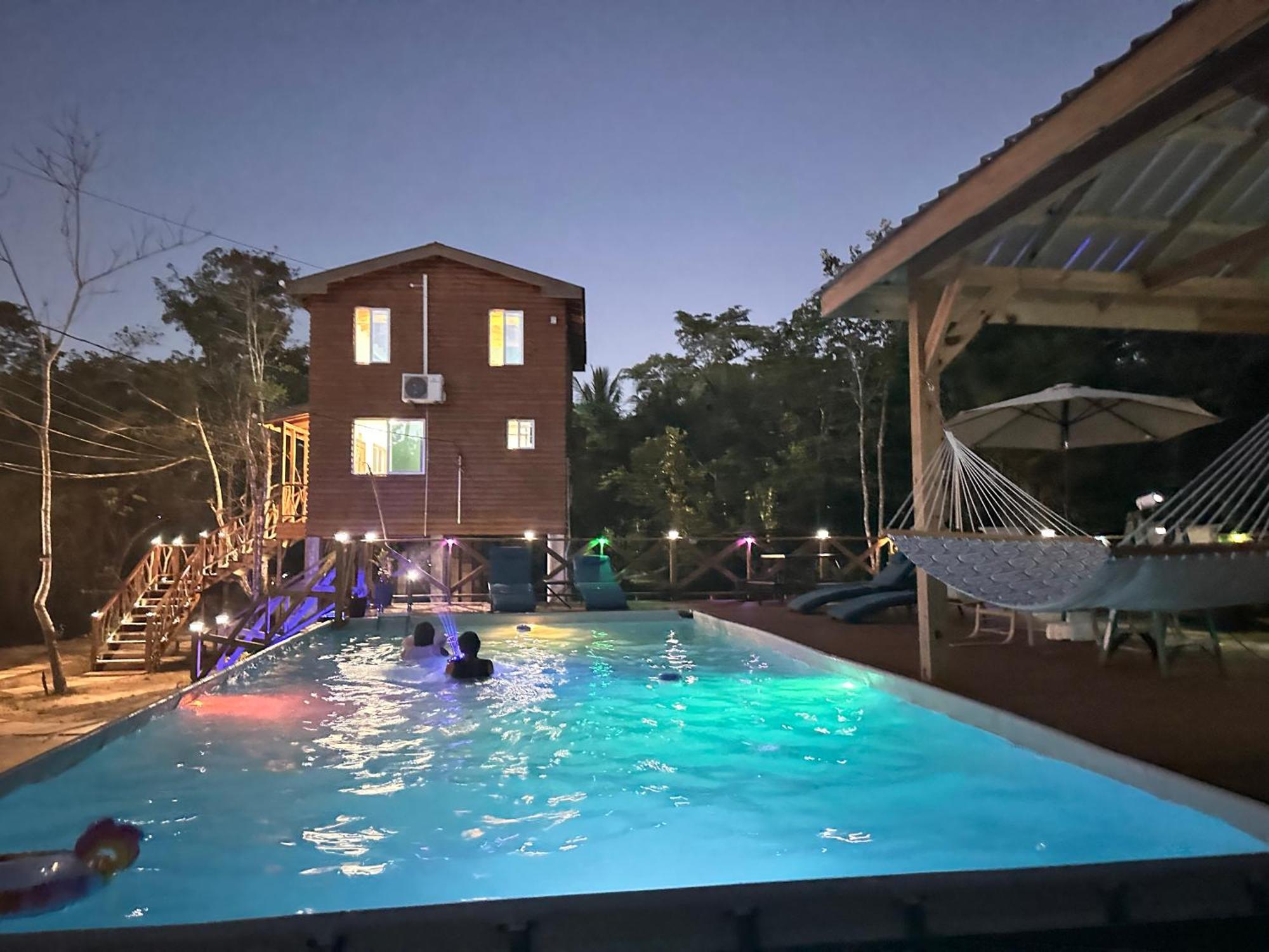 Howler Jungle Belize Hotel 4*