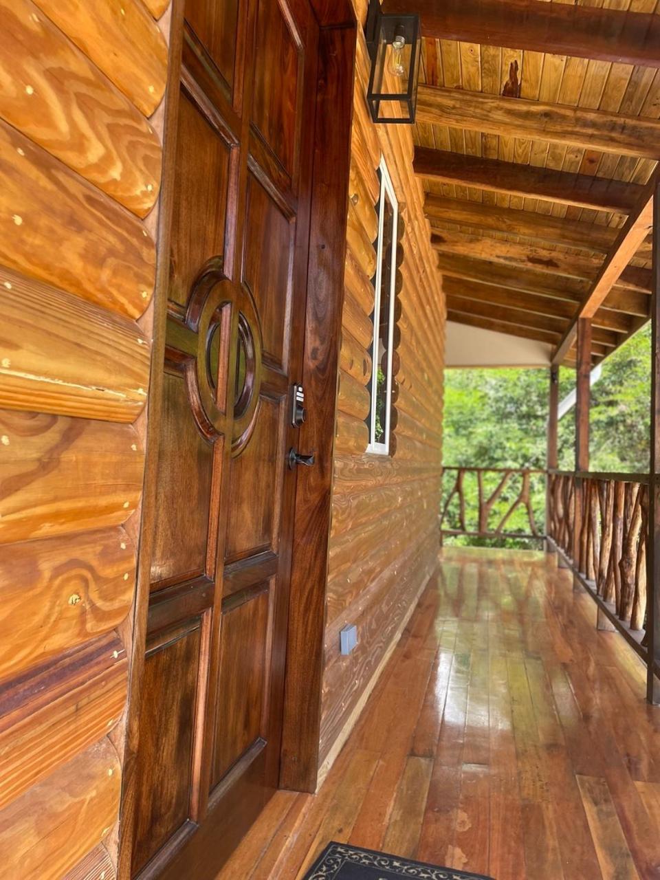 Howler Jungle Belize Hotel