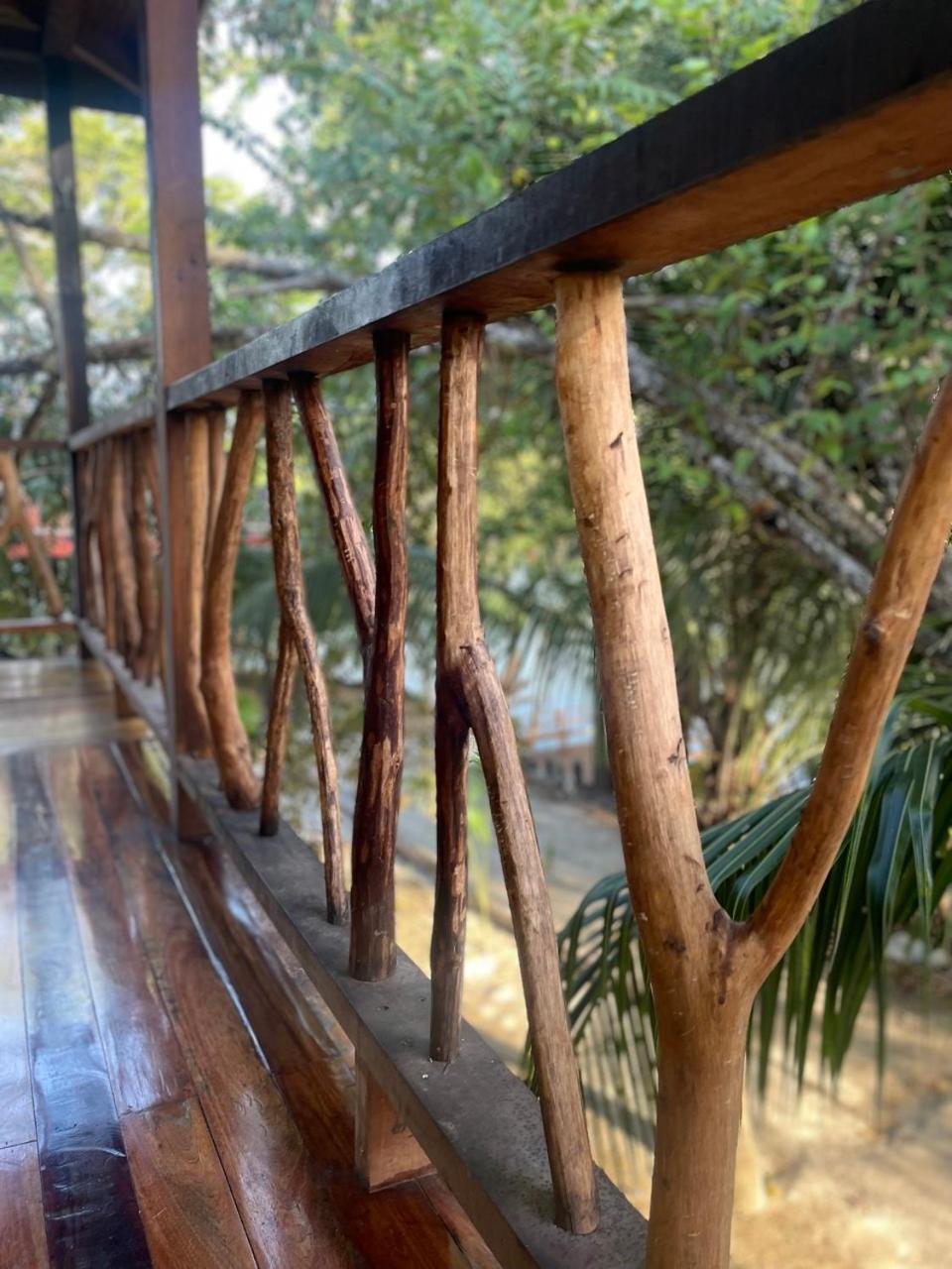 Hotel Howler Jungle Belize