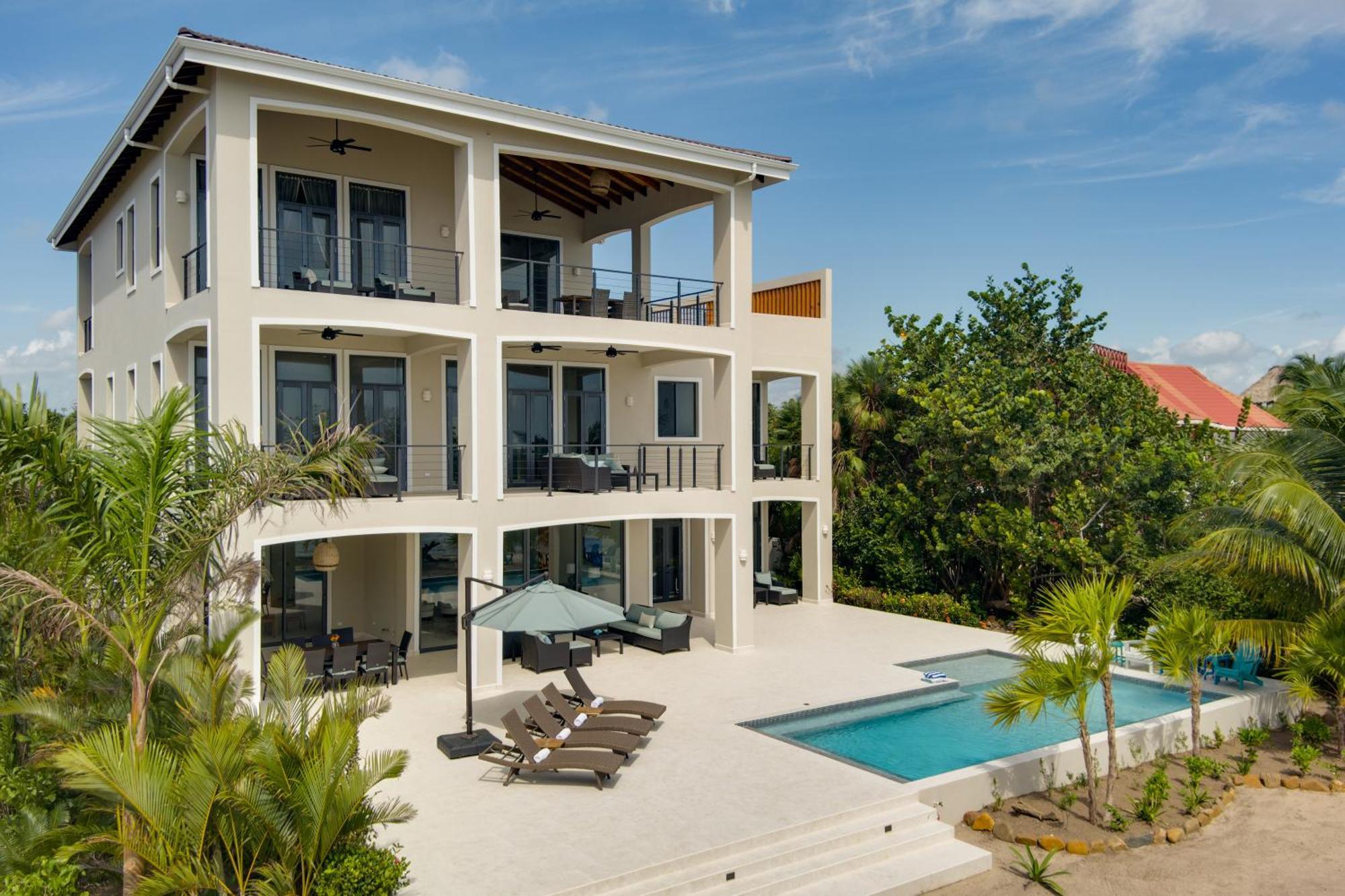 Resort Naia And Placencia