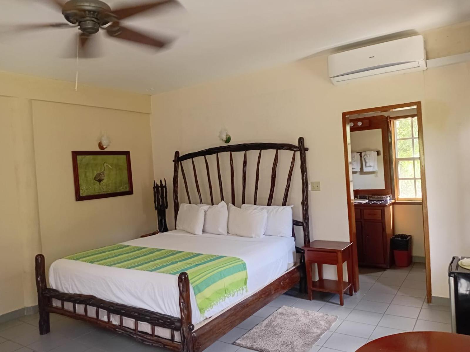 Black Orchid Hotel 3*