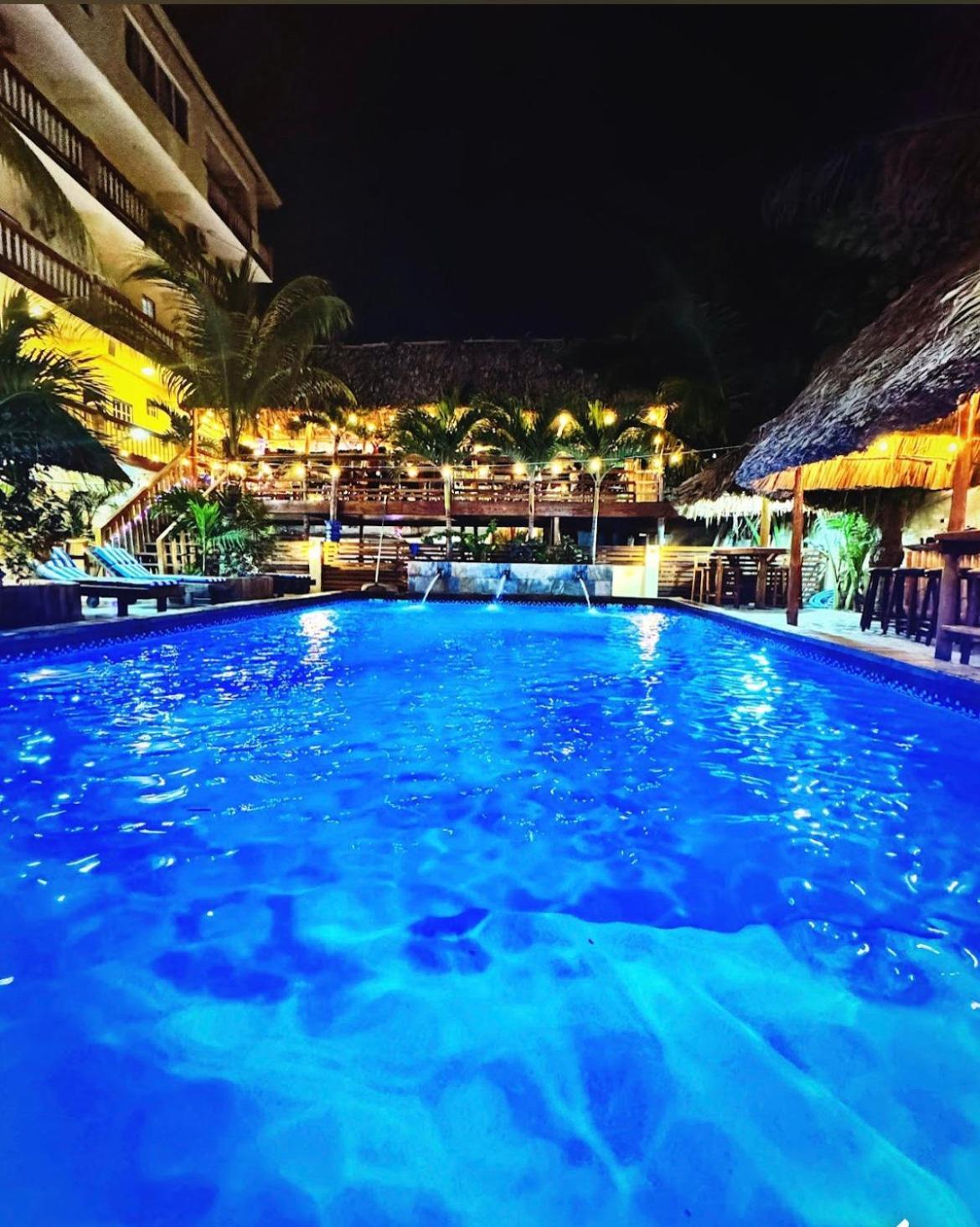 Tropical Palace Aparthotel