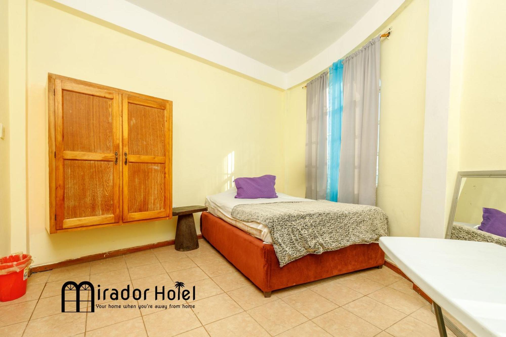 Mirador Hotel Corozal