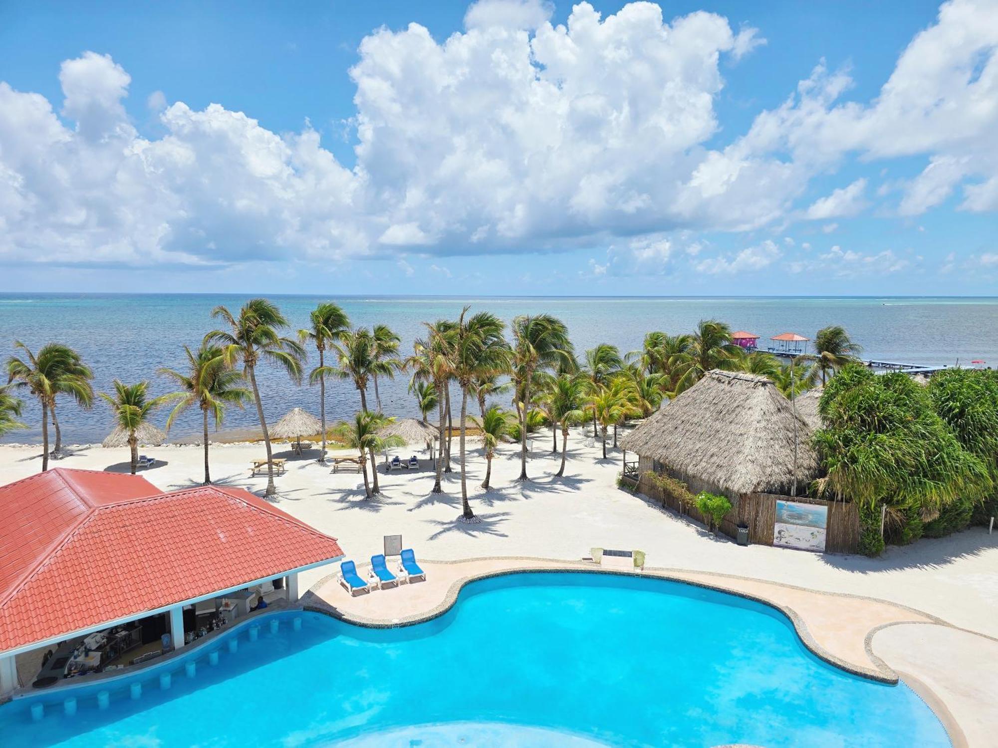 Oceans 23 * San Pedro (Ambergris Caye)