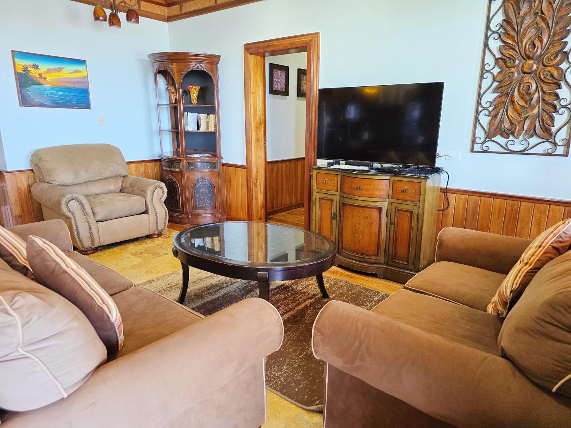 Oceans 23 * San Pedro (Ambergris Caye)