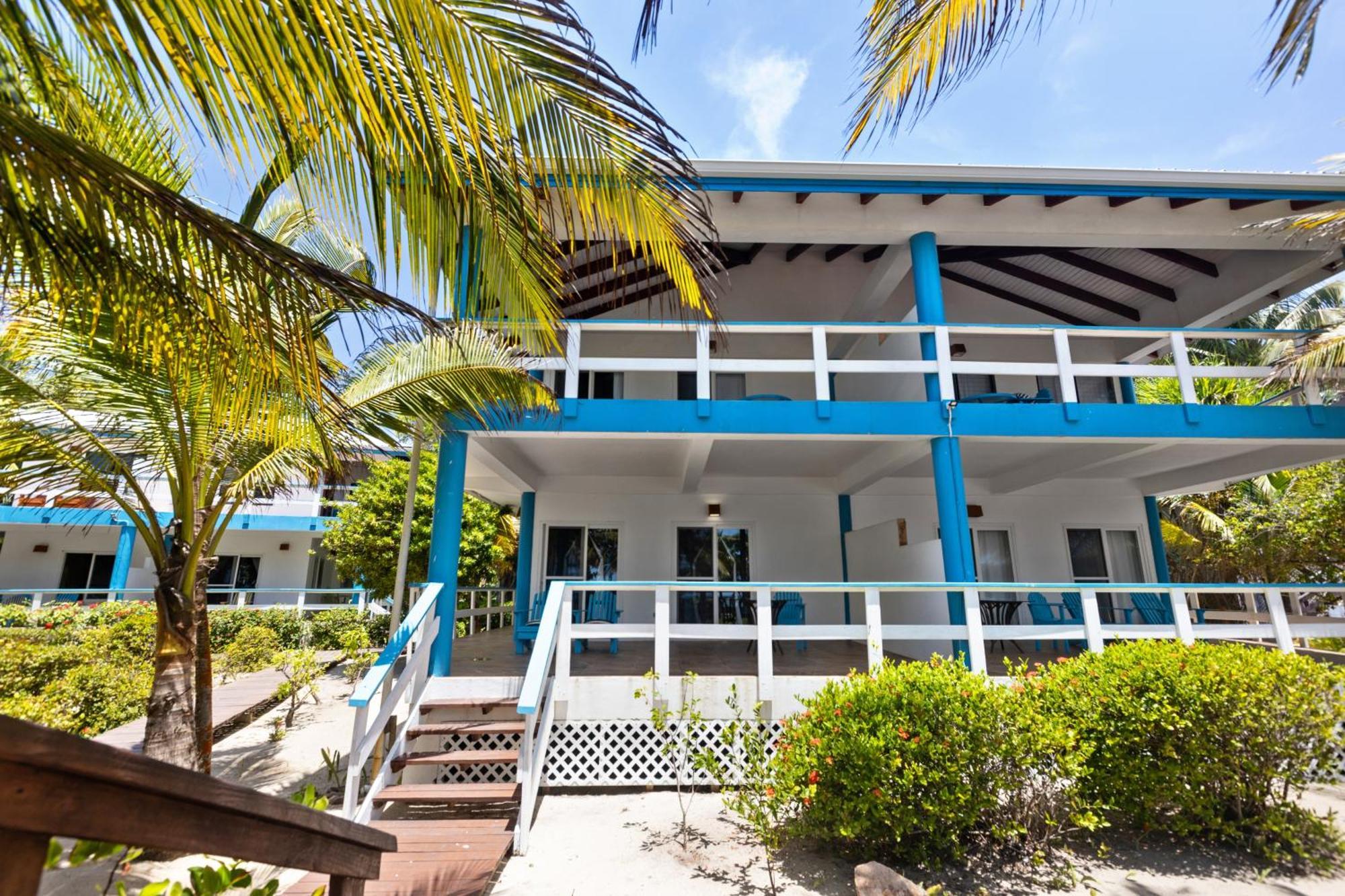 Beachside Gold Standard Certified Apartment Placencia
