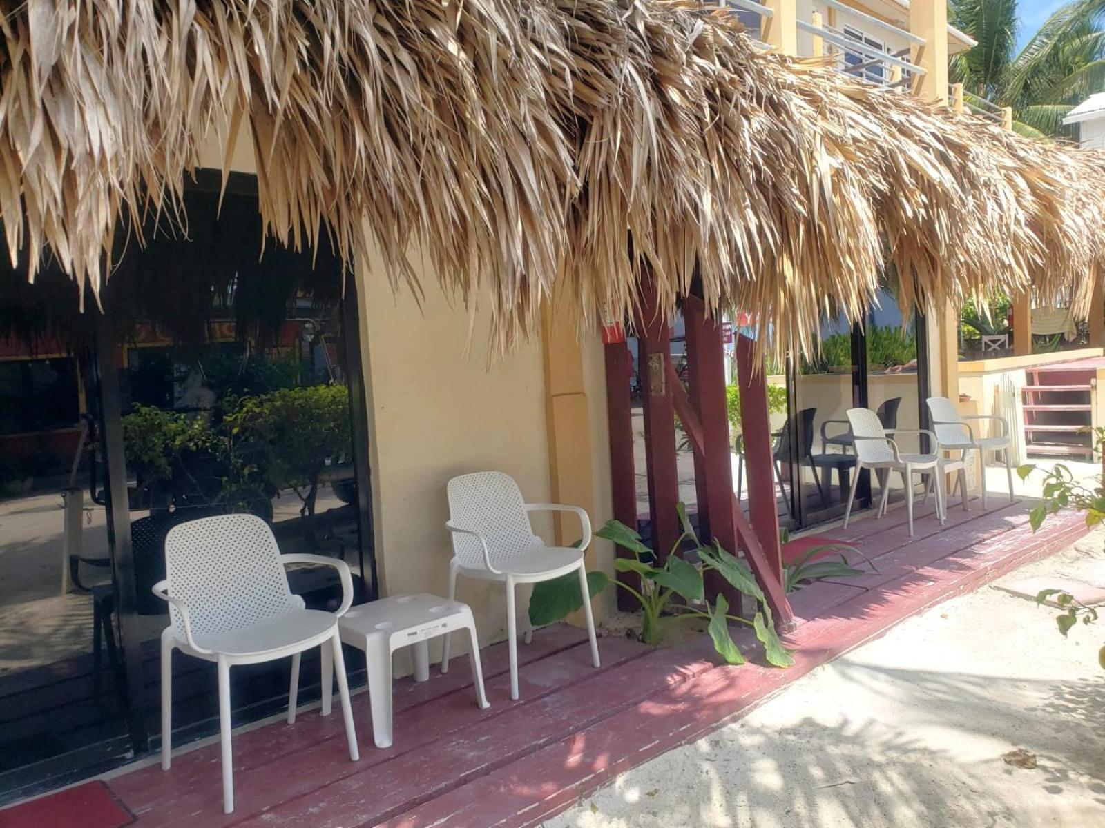 Club At Popeyes Apartment Caye Caulker