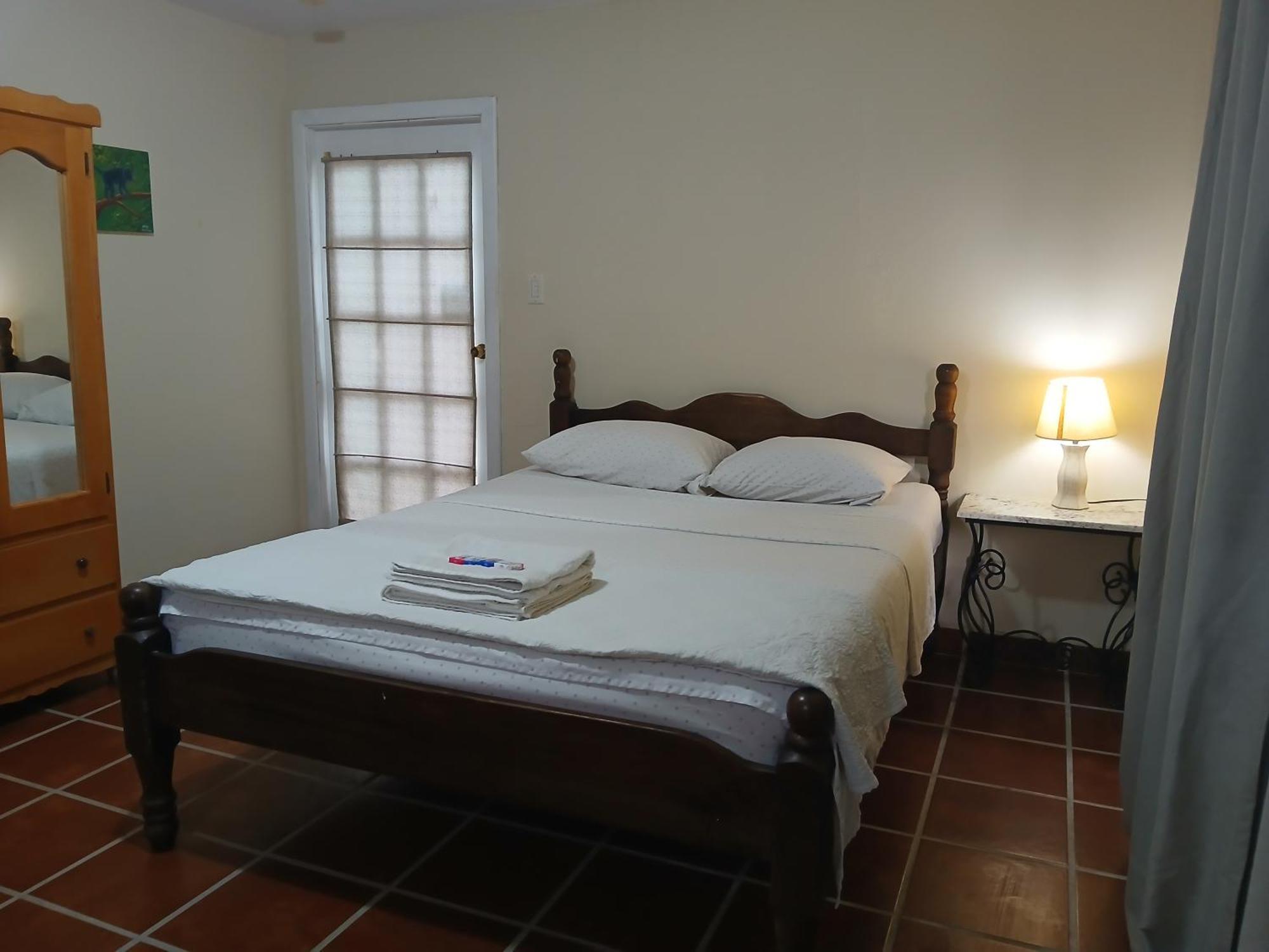 Bamboleo Aparthotel Ladyville