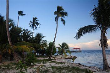 Hatchet Caye Island (adults Only) Placencia