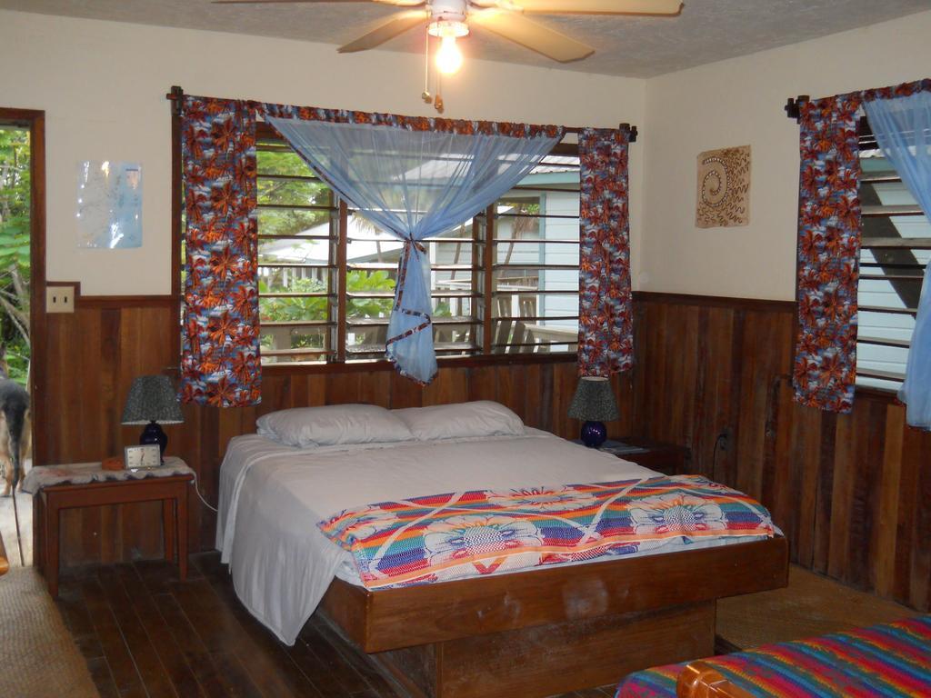 Miller's Landing Placencia