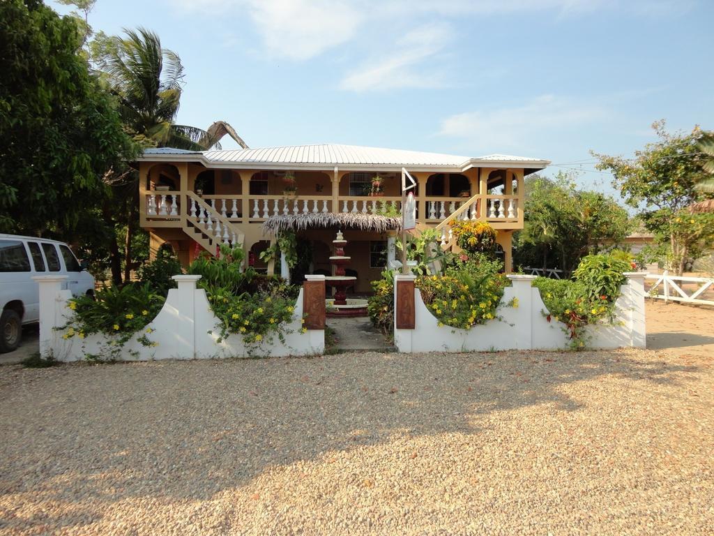 Bed & Breakfast Caribbean Shores 3*
