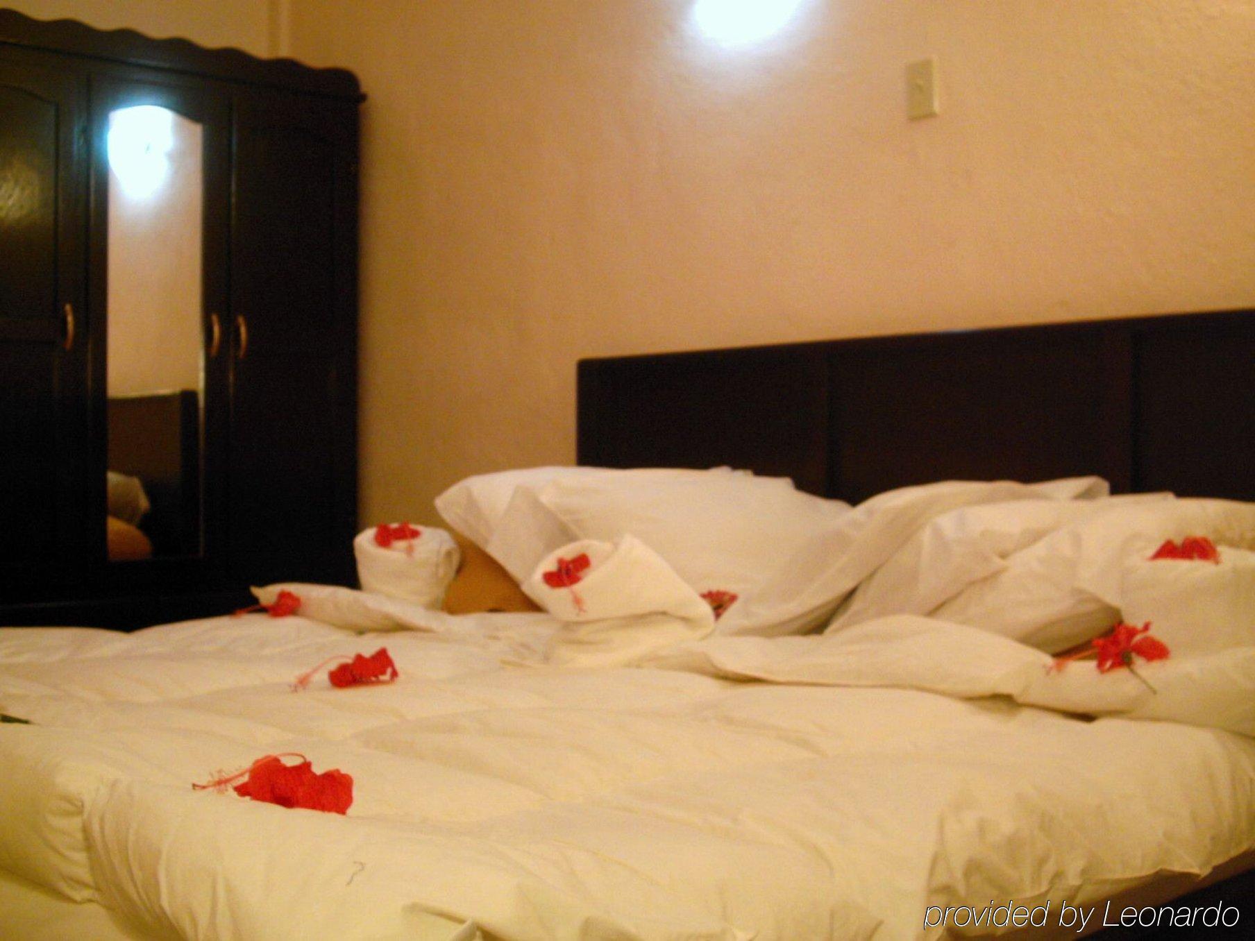 Hotel King Bed