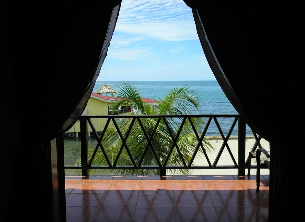 Alan's Paradise Hotel Placencia