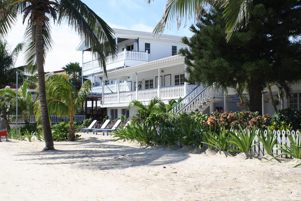 Holiday Hotel 3*