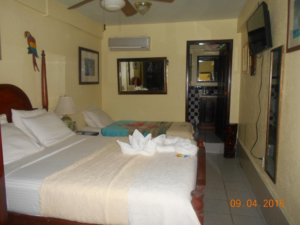 Hotel Alan's Paradise 3*