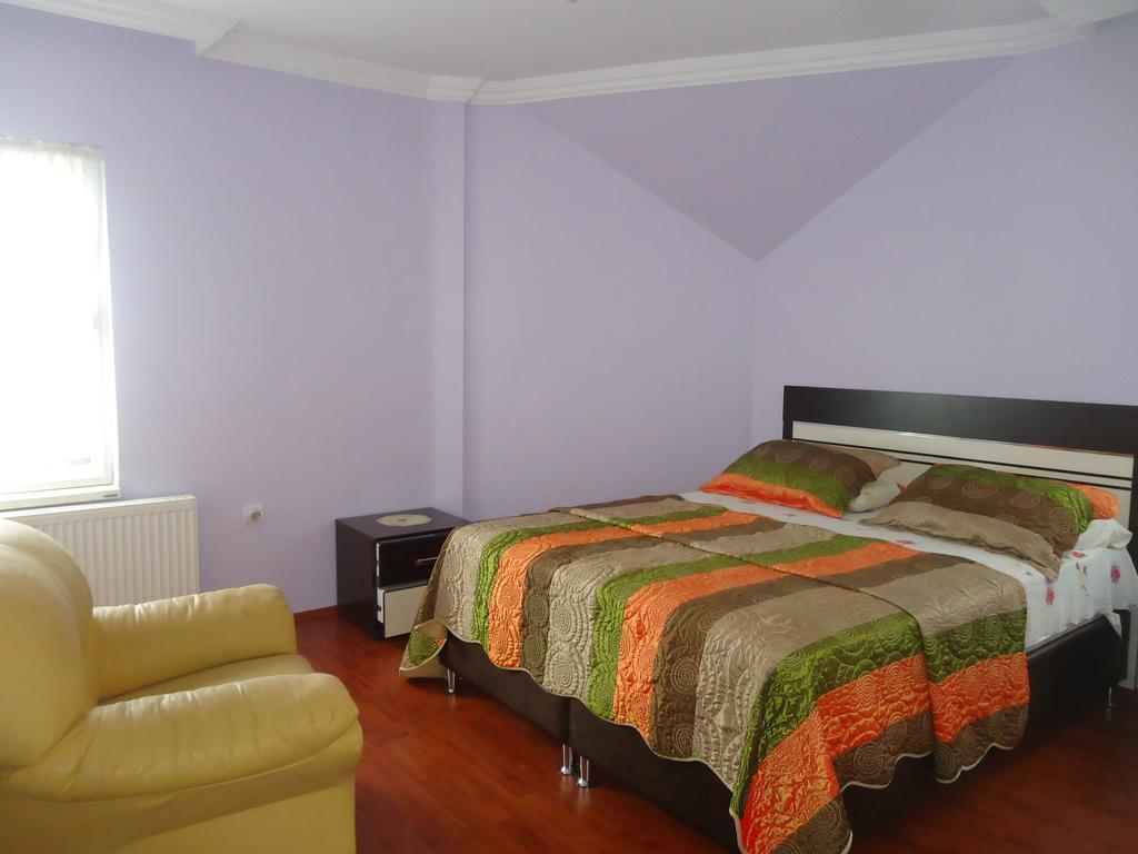 Blackbird Caye Resort 3*