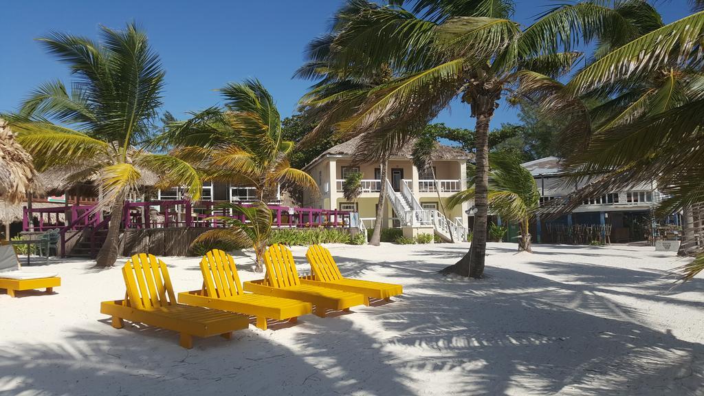 Resort Exotic Caye 3*