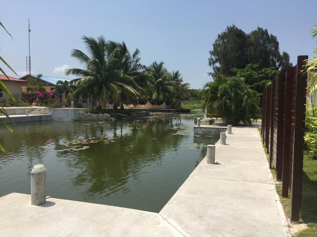 Royale Manor Corozal