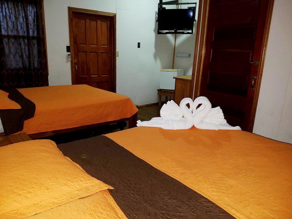 The Log Cab-inn 3*