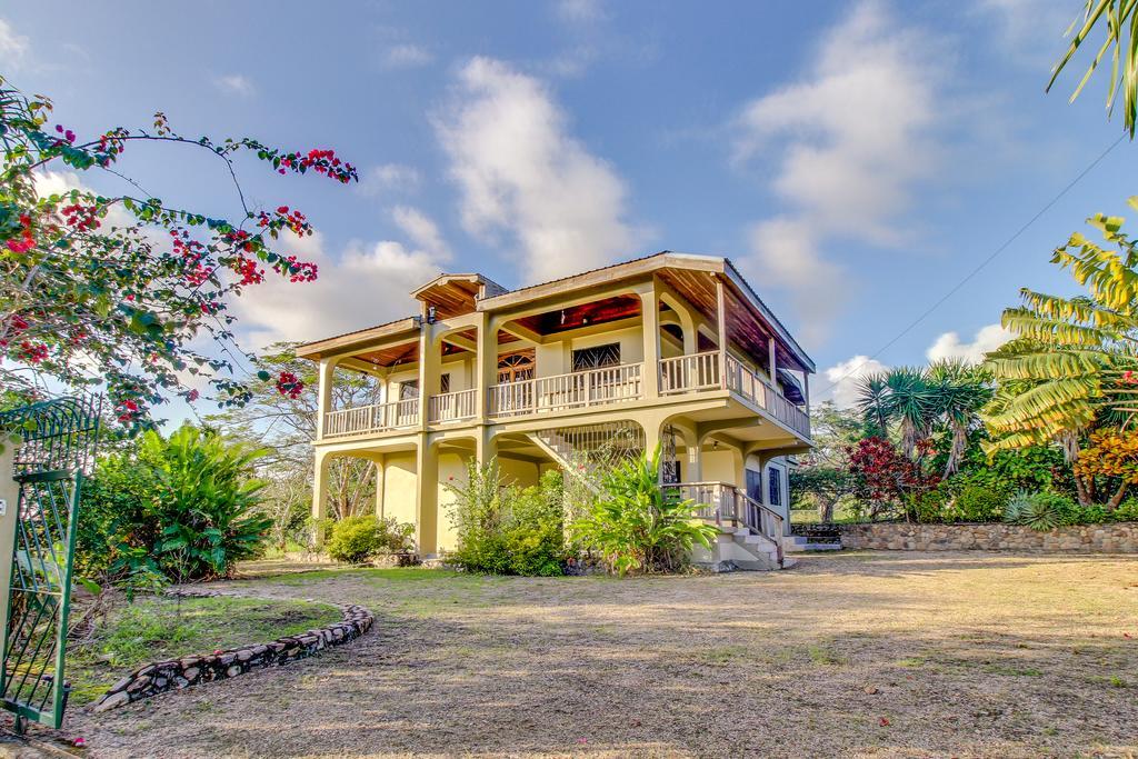 Holiday home Maya *