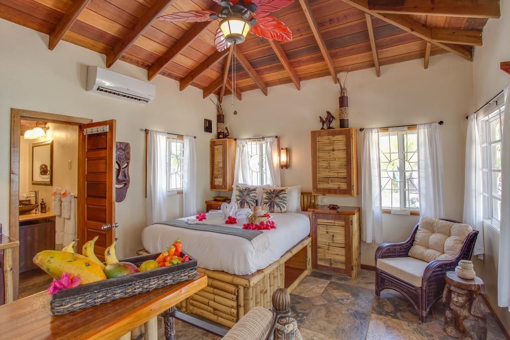Caribbean Lodge
