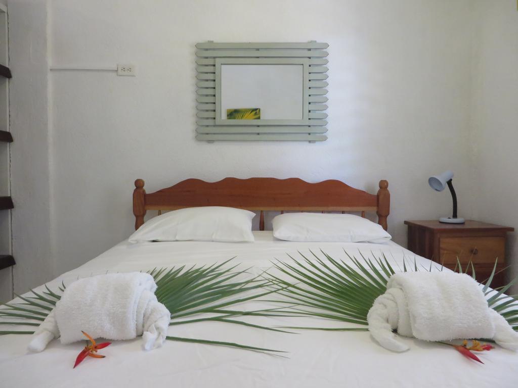 Simberts Maya Beach