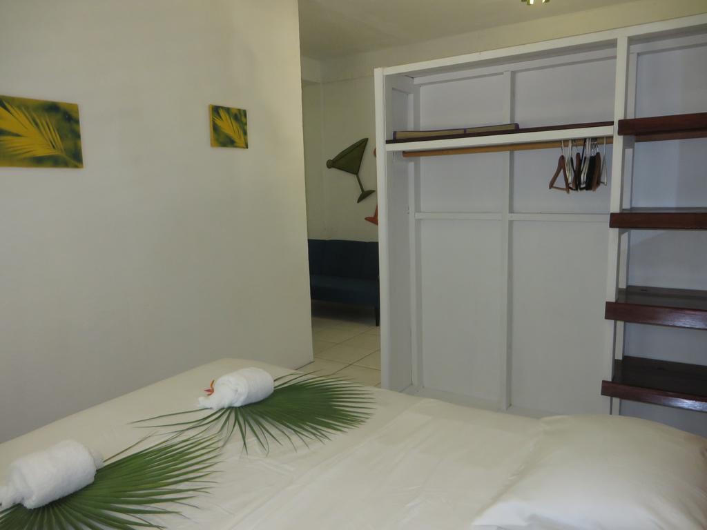 Simberts Maya Beach