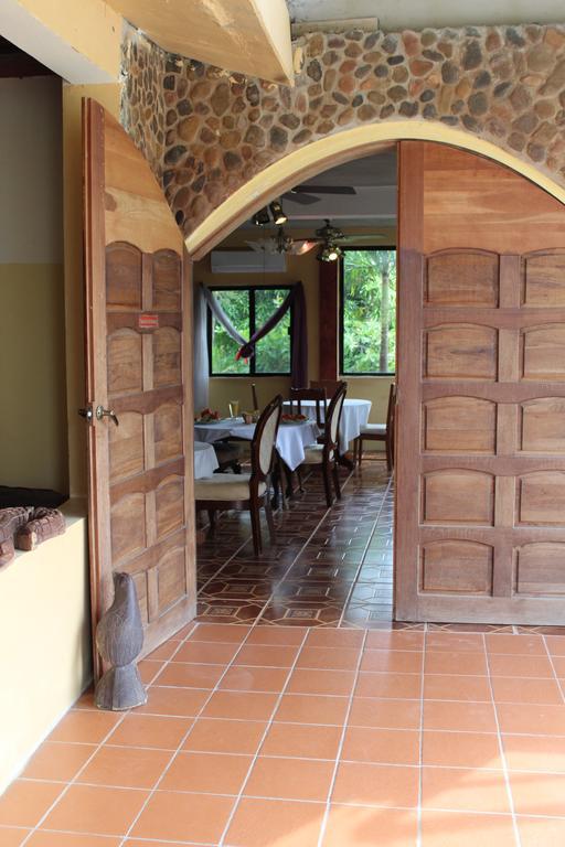 King Bed 4* Belmopan