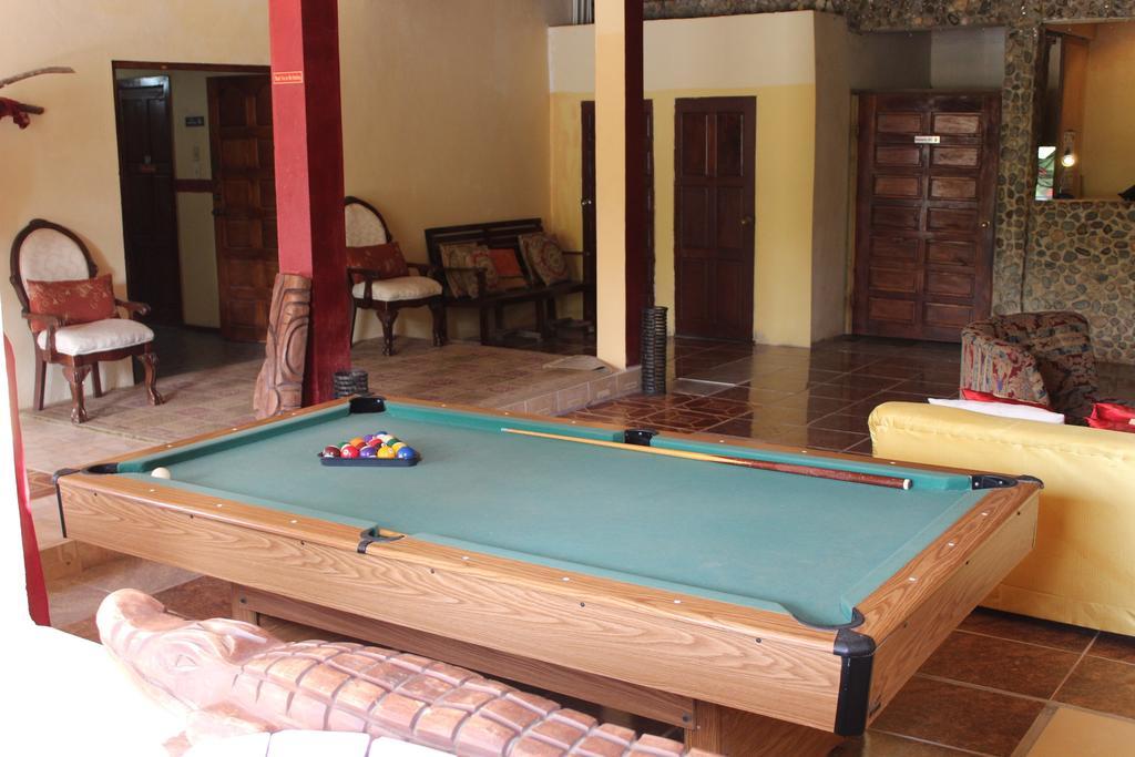 King Bed Hotel Belmopan