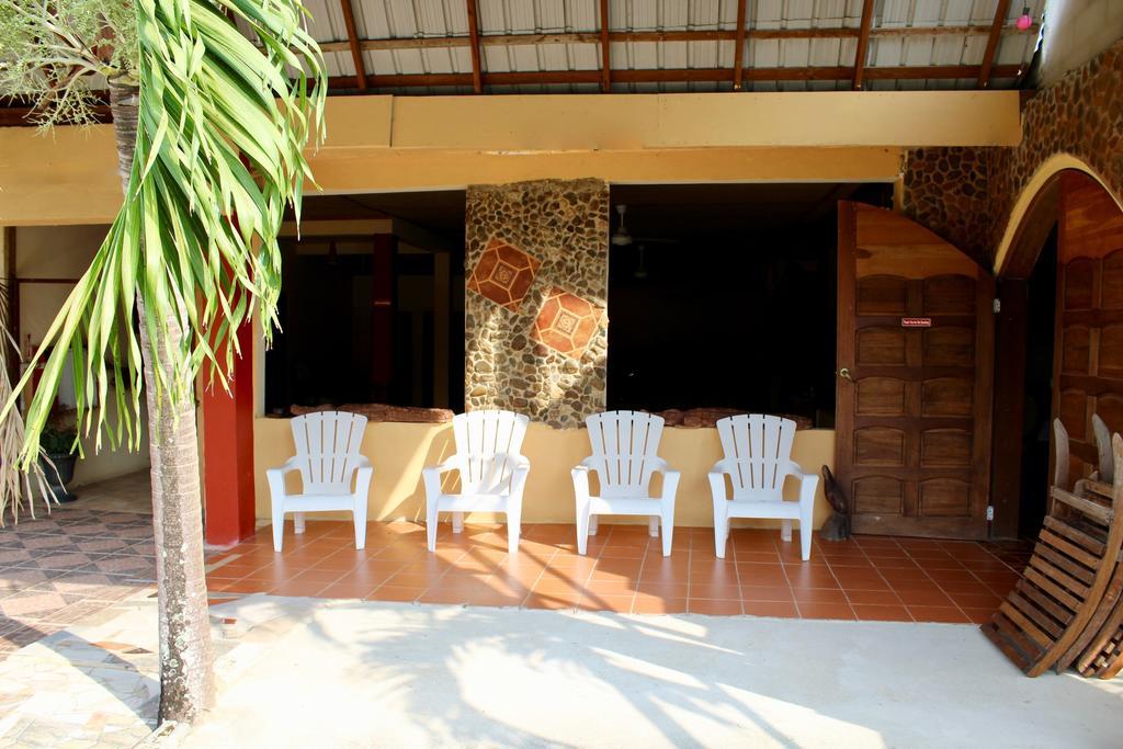 Hotel King Bed Belmopan