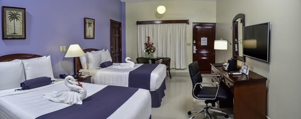 Hotel Western Belize Biltmore Plaza 4*
