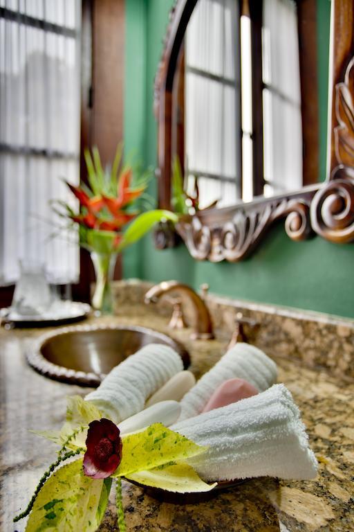 Mahogany Hall Luxury Boutique San Ignacio