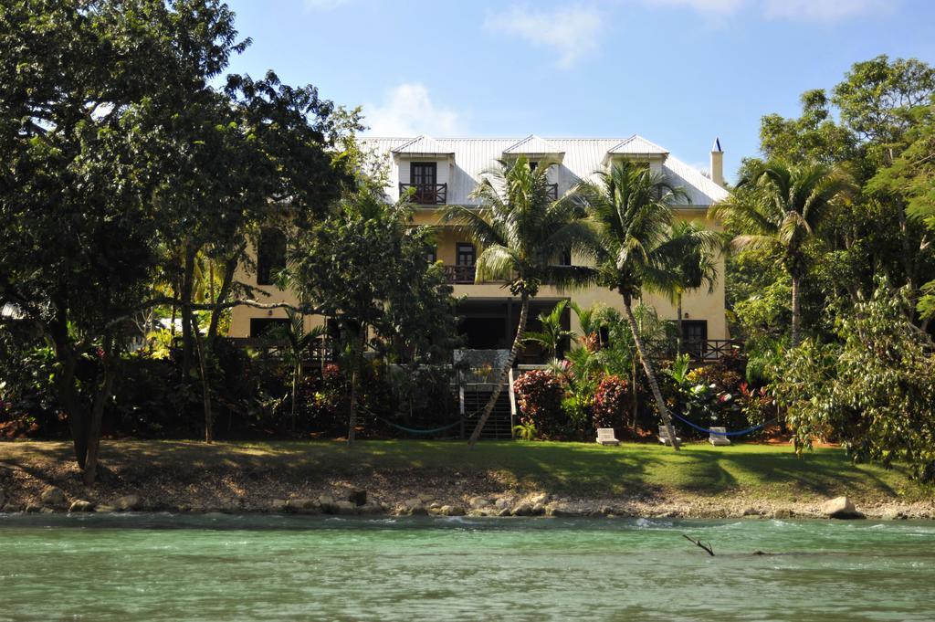 Mahogany Hall Luxury Boutique