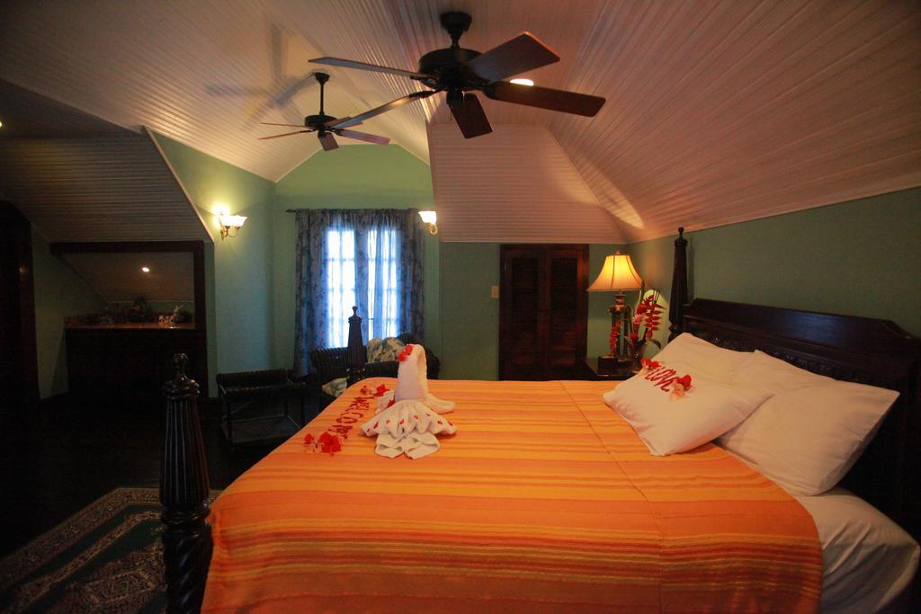Mahogany Hall Luxury Boutique 5* San Ignacio