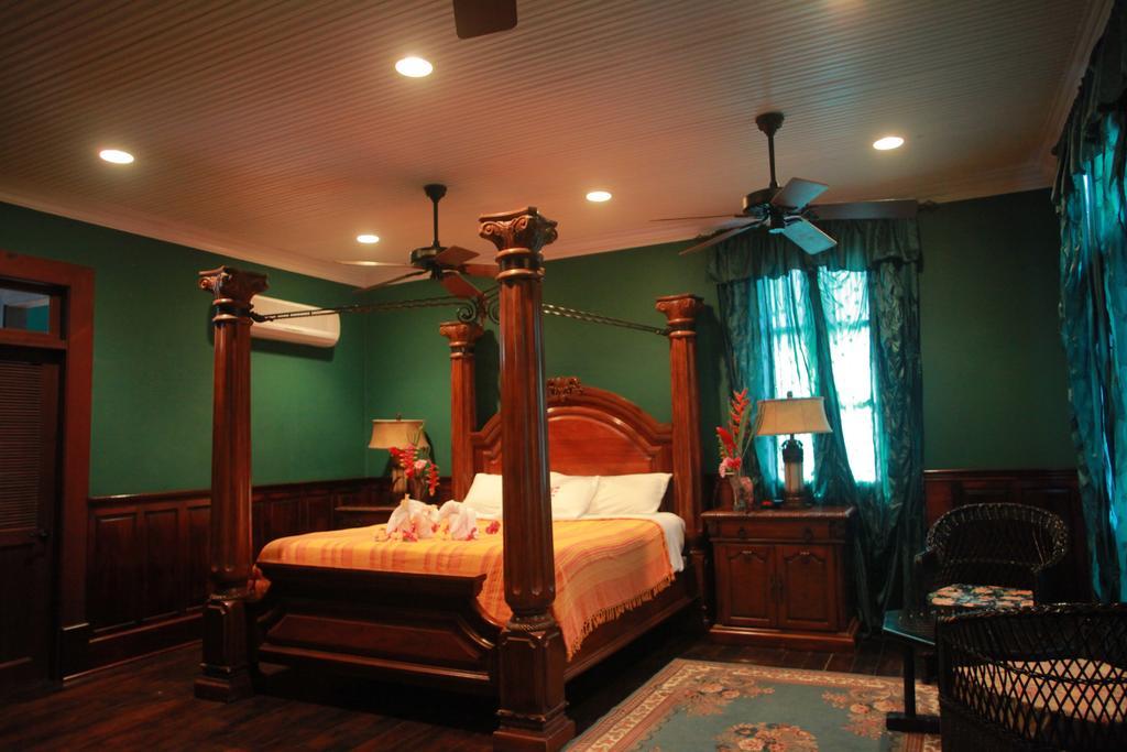Resort Mahogany Hall Luxury Boutique