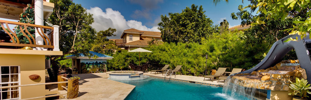 Caribbean Shores Bed & Breakfast 3*