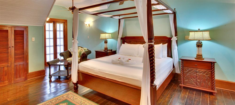 Mahogany Hall Luxury Boutique San Ignacio